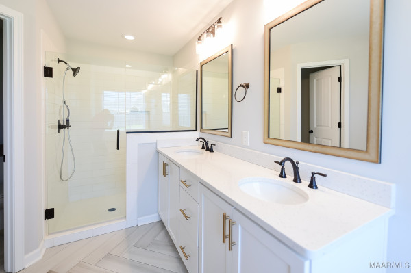 9900 Bluestone Circle