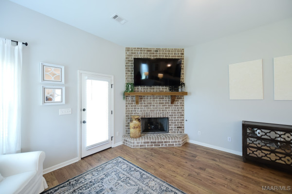 9900 Bluestone Circle