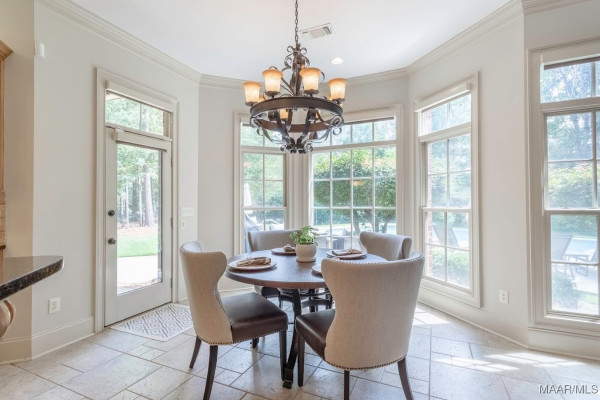 7565 Lakeridge Drive