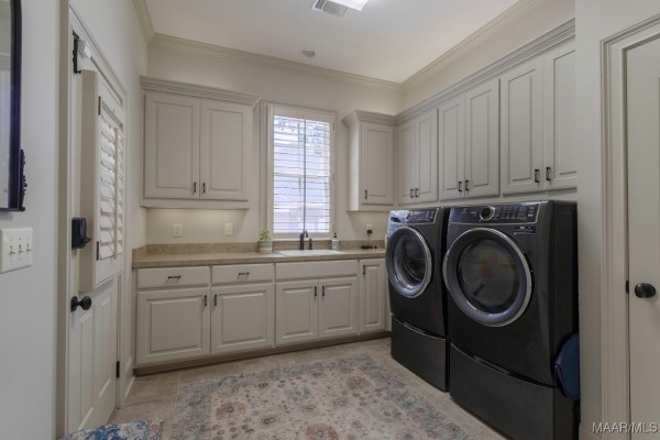 7565 Lakeridge Drive