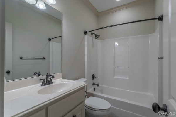 7565 Lakeridge Drive