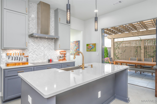 4645 Bloomsbury Street