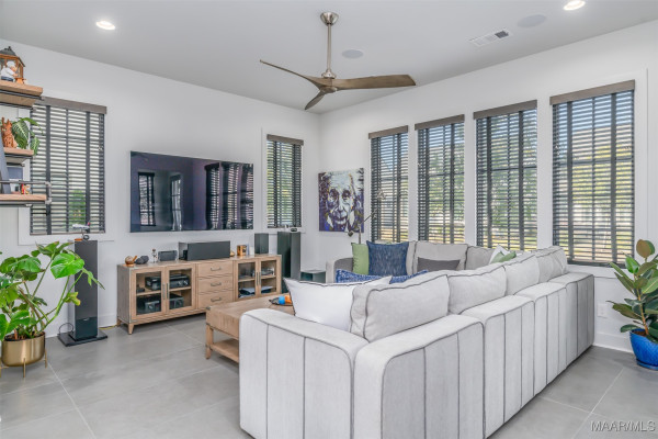 4645 Bloomsbury Street