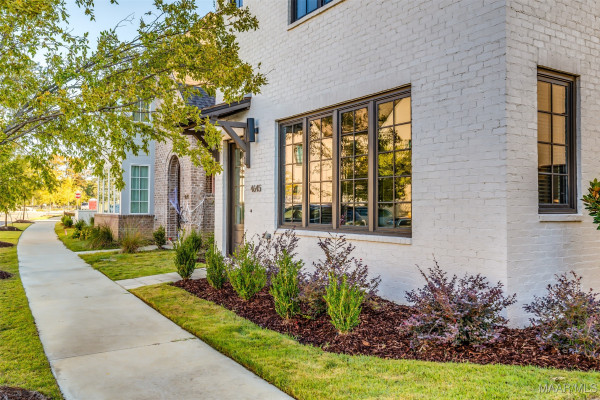 4645 Bloomsbury Street