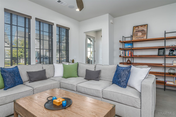 4645 Bloomsbury Street