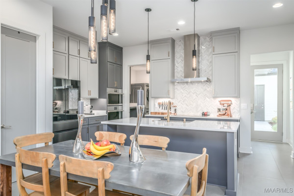 4645 Bloomsbury Street