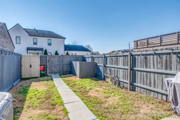 7732 LONG ACRE Street