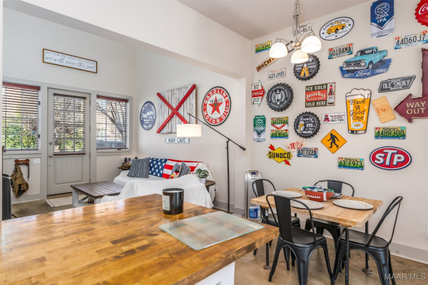 7732 LONG ACRE Street