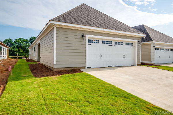 47 Meadowbrooke Drive