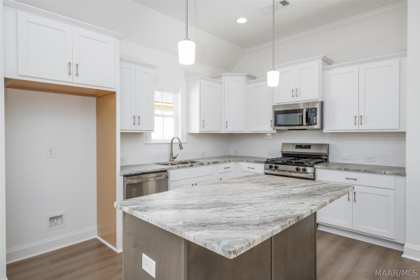 47 Meadowbrooke Drive