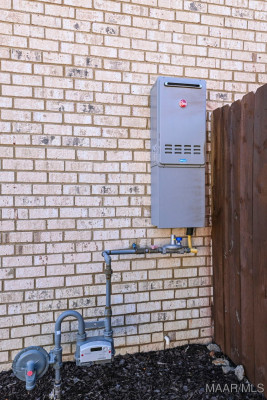 1297 Charleston Drive