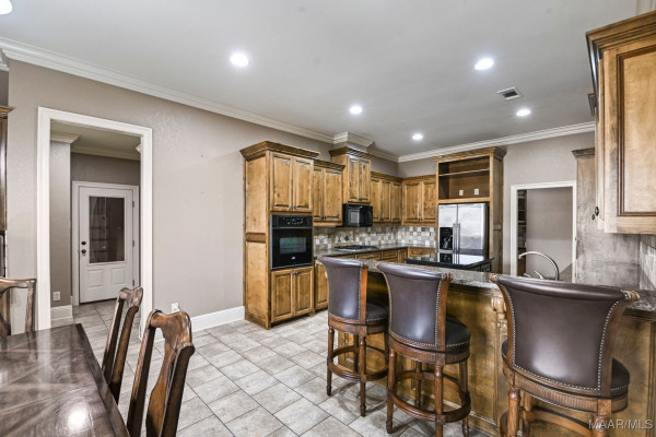 6224 HUNTERS Grove