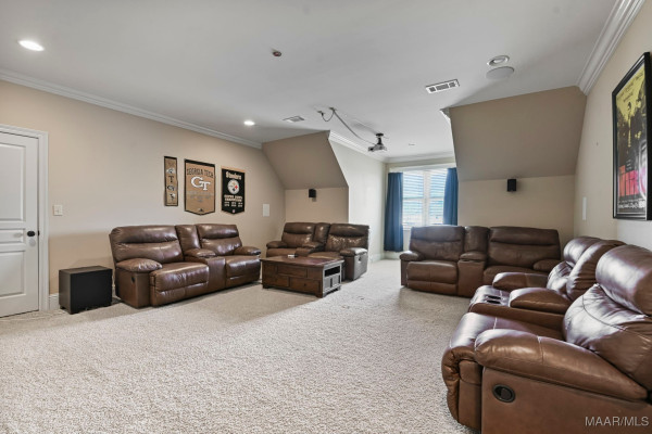 6224 HUNTERS Grove