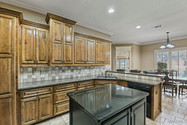 6224 HUNTERS Grove