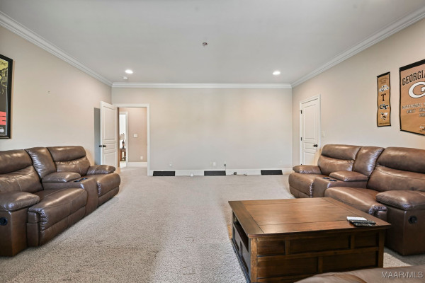 6224 HUNTERS Grove