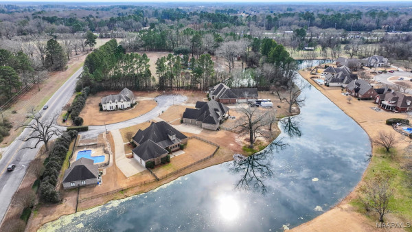 6224 HUNTERS Grove