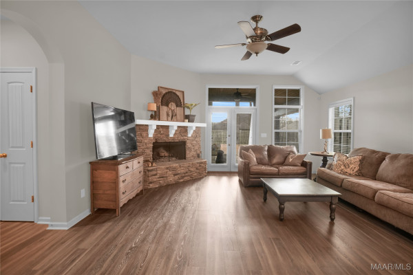 9167 White Poplar Circle