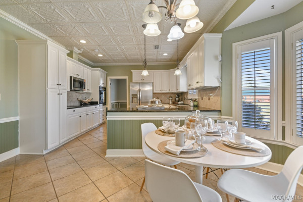 416 Towne Lake Drive