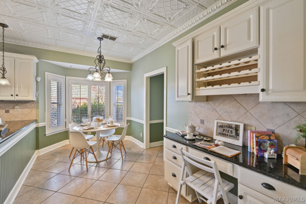 416 Towne Lake Drive