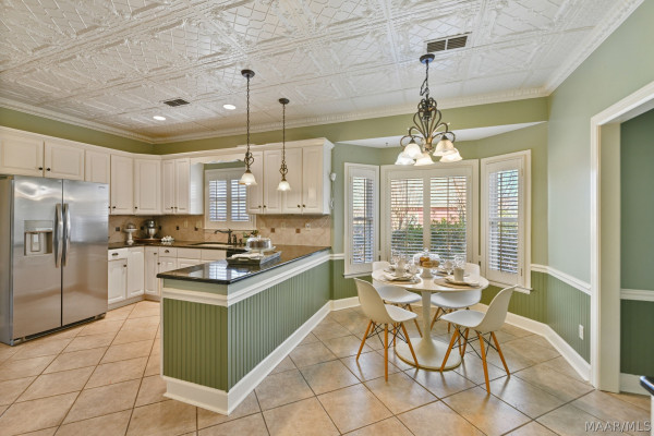 416 Towne Lake Drive