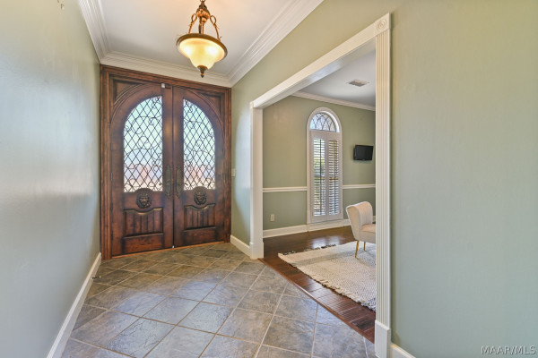 416 Towne Lake Drive