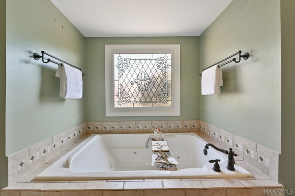 416 Towne Lake Drive