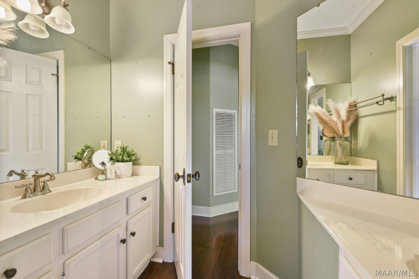 416 Towne Lake Drive