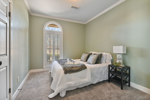 416 Towne Lake Drive