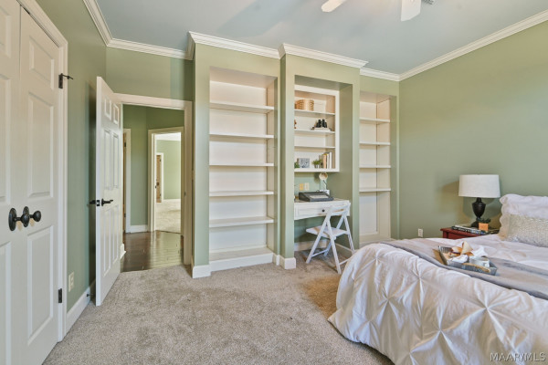 416 Towne Lake Drive