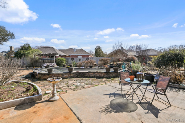 416 Towne Lake Drive