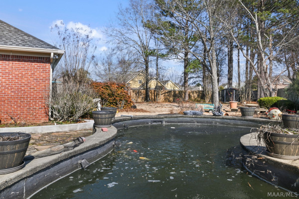 416 Towne Lake Drive