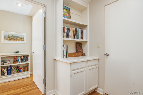 2307 Allendale Place