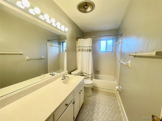 3424 Sommerville Drive