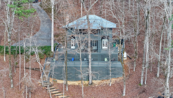1413 RIVER Road