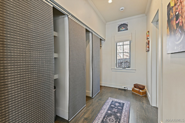 1413 RIVER Road