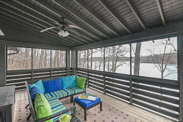 1413 RIVER Road