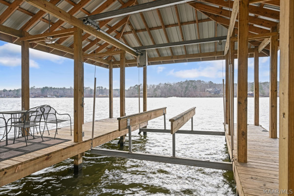 1413 RIVER Road