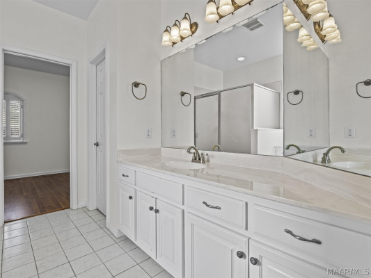 520 Buckview Court