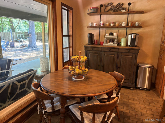 7649 HALCYON FOREST TR .