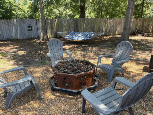 7649 HALCYON FOREST TR .