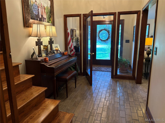 7649 HALCYON FOREST TR .