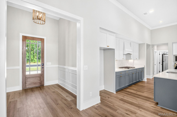 8406 Young Crossing .