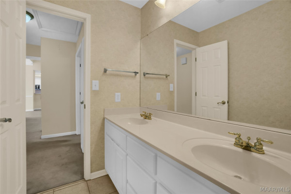 7955 Bridgewater Trace