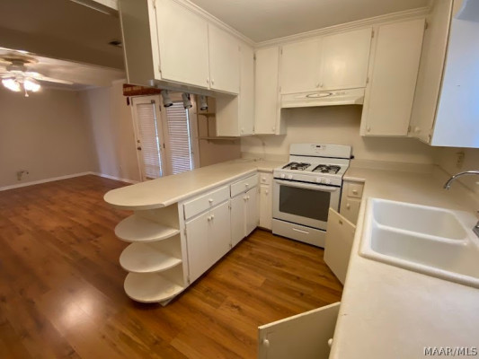 844 Sir Michael Drive