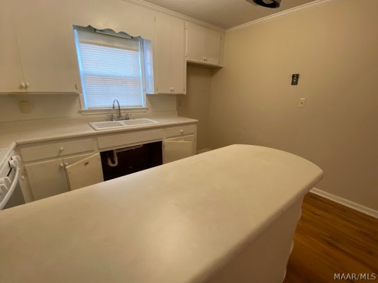 844 Sir Michael Drive