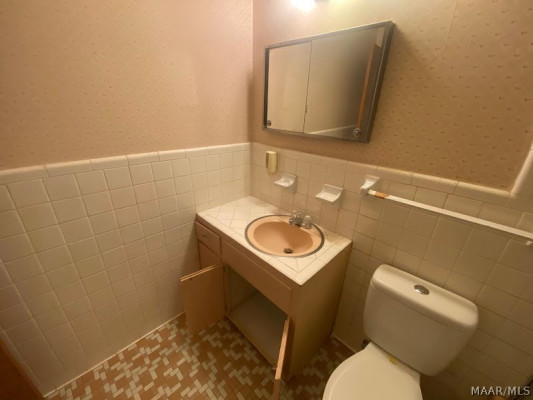 844 Sir Michael Drive