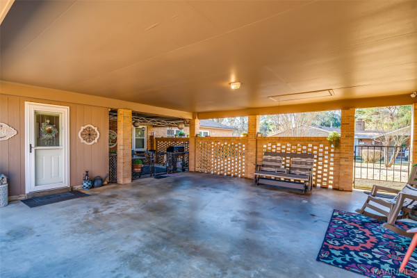 104 Tuckabatchee Court