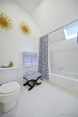 1410 Glen Grattan Drive