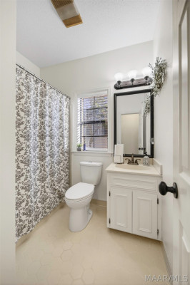 1410 Glen Grattan Drive