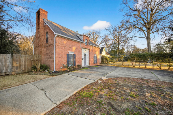 1410 Glen Grattan Drive